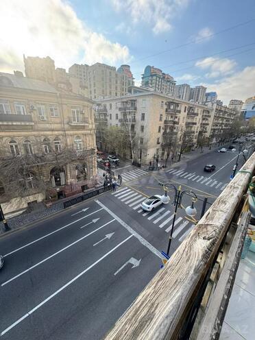 Satılır 2 otaqlı köhnə tikili 60 m², 28 May m., photo 6 from 15