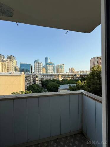 İcarəyə verilir 3 otaqlı köhnə tikili 85 m², 28 May m., photo 14 from 22