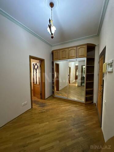 İcarəyə verilir 3 otaqlı yeni tikili 130 m², 28 May m., photo 13 from 15