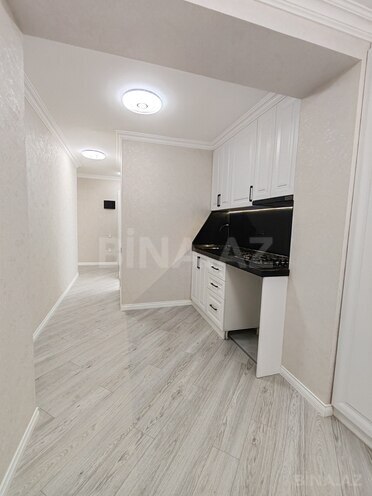 Satılır 2 otaqlı köhnə tikili 60 m², İnşaatçılar m., photo 15 from 18