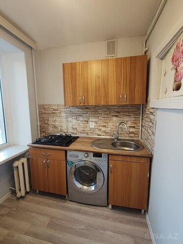 Satılır 1 otaqlı köhnə tikili 40 m², İnşaatçılar m., photo 4 from 11