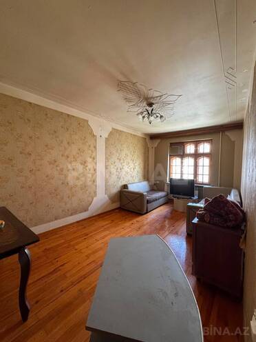Satılır 2 otaqlı köhnə tikili 65 m², Həzi Aslanov m., photo 1 from 9