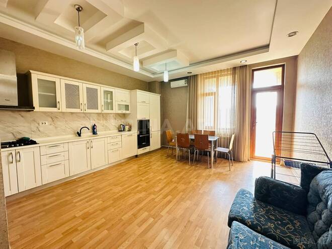 İcarəyə verilir 4 otaqlı yeni tikili 200 m², 28 May m., photo 10 from 15
