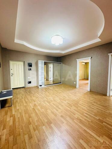 İcarəyə verilir 4 otaqlı yeni tikili 200 m², 28 May m., photo 11 from 15