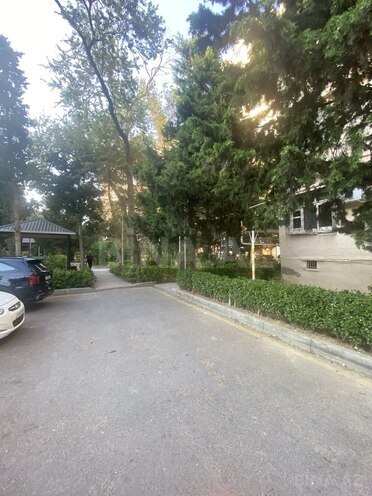 Satılır 2 otaqlı köhnə tikili 50 m², 7-ci mikrorayon q., photo 16 from 17
