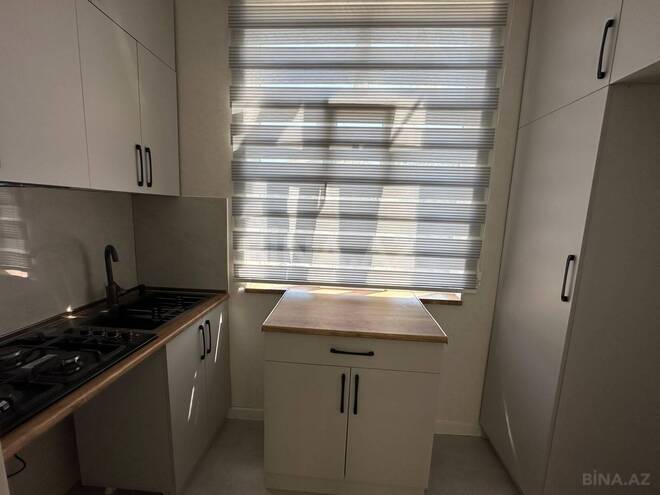 Satılır 2 otaqlı köhnə tikili 45 m², Qara Qarayev m., photo 9 from 14