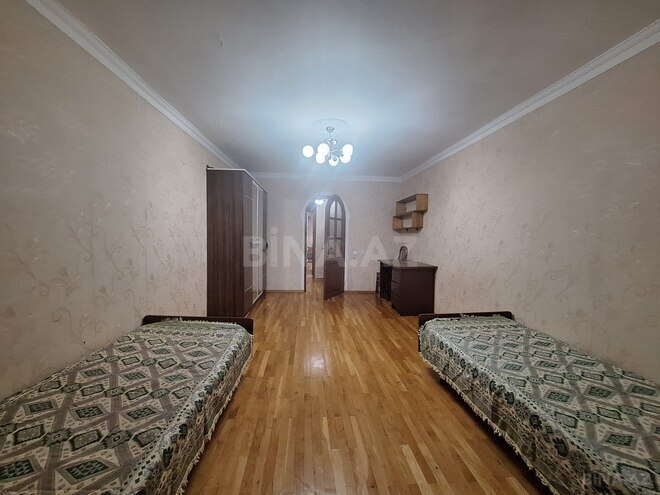 İcarəyə verilir 3 otaqlı köhnə tikili 70 m², İnşaatçılar m., photo 3 from 19