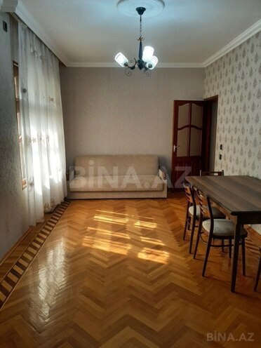 İcarəyə verilir 2 otaqlı köhnə tikili 85 m², Azadlıq Prospekti m., photo 1 from 17