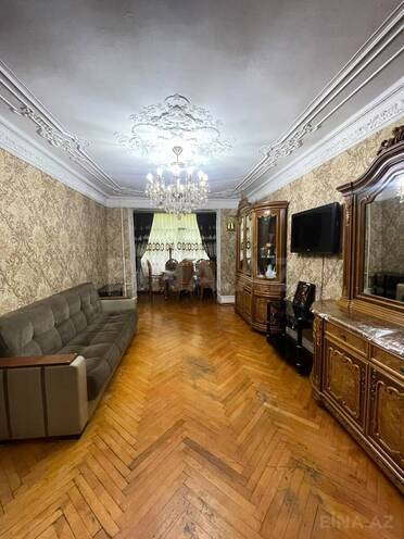 İcarəyə verilir 3 otaqlı köhnə tikili 75 m², İnşaatçılar m., photo 1 from 15