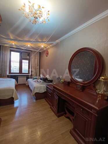 Продаётся 3-комн. вторичка 65 м², м. Нефтчиляр, photo 4 from 10