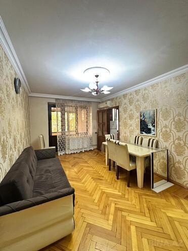 Продаётся 2-комн. вторичка 48 м², м. Элмляр Академиясы, photo 3 from 15