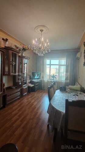Продаётся 4-комн. вторичка 125 м², photo 1 from 14