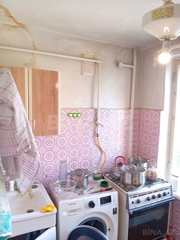 Satılır 2 otaqlı köhnə tikili 55 m², Qara Qarayev m., photo 10 from 17