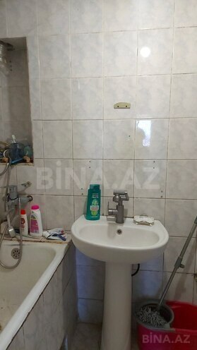Satılır 2 otaqlı köhnə tikili 55 m², Qara Qarayev m., photo 16 from 17