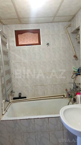 Satılır 2 otaqlı köhnə tikili 55 m², Qara Qarayev m., photo 15 from 17