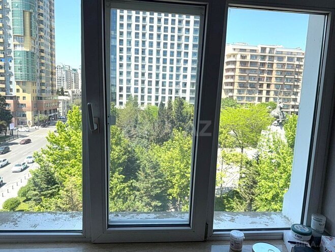 Satılır 3 otaqlı köhnə tikili 90 m², 28 May m., photo 16 from 18