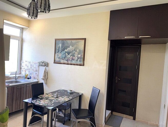 Satılır 3 otaqlı köhnə tikili 90 m², 28 May m., photo 13 from 18