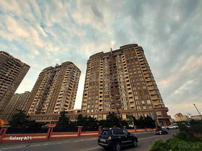 Satılır 8 otaqlı yeni tikili 1 000 m², Şah İsmayıl Xətai m., photo 1 from 12