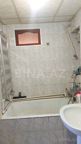 Satılır 2 otaqlı köhnə tikili 55 m², Qara Qarayev m., photo 9 from 10