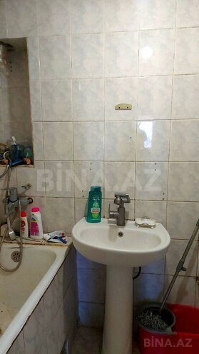 Satılır 2 otaqlı köhnə tikili 55 m², Qara Qarayev m., photo 8 from 10