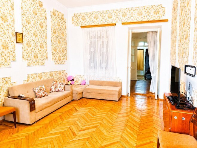 Satılır 4 otaqlı həyət evi/bağ evi 115 m², İçəri Şəhər m., photo 1 from 17