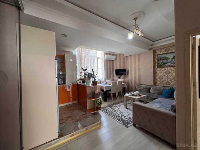 Сдаётся 3-комн. вторичка 68 м², м. Ази Асланов, photo 1 from 11