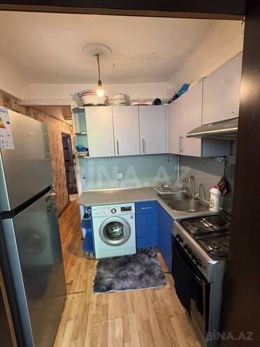 Satılır 2 otaqlı köhnə tikili 50 m², İnşaatçılar m., photo 10 from 17