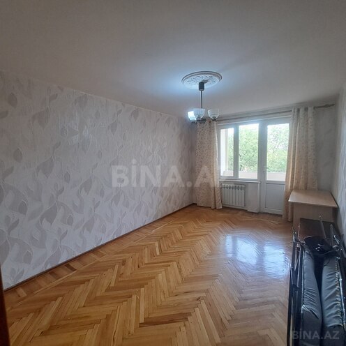 Продаётся 3-комн. вторичка 80 м², м. Кара Караев, photo 5 from 13