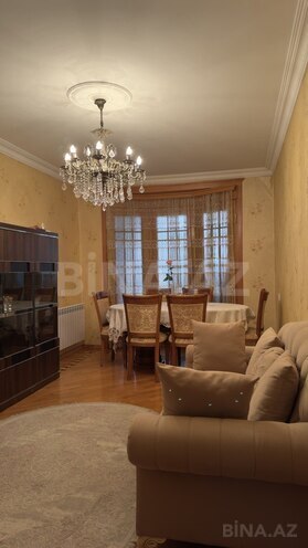 Satılır 3 otaqlı köhnə tikili 75 m², Həzi Aslanov m., photo 1 from 16