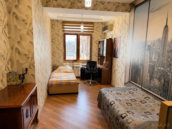 Продаётся 3-комн. вторичка 90 м², Насиминский  р., photo 8 from 16