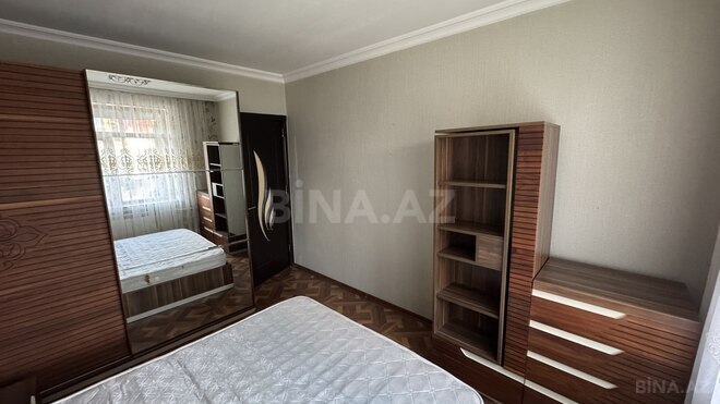 Сдаётся 3-комн. вторичка 75 м², м. Нефтчиляр, photo 11 from 23