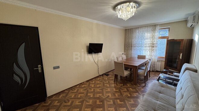 Сдаётся 3-комн. вторичка 75 м², м. Нефтчиляр, photo 3 from 23