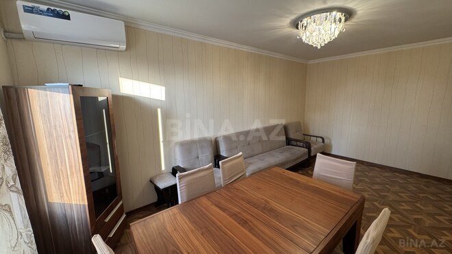 Сдаётся 3-комн. вторичка 75 м², м. Нефтчиляр, photo 4 from 23