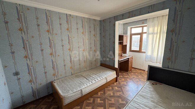 Сдаётся 3-комн. вторичка 75 м², м. Нефтчиляр, photo 6 from 23