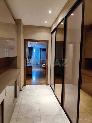 İcarəyə verilir 4 otaqlı yeni tikili 230 m², 28 May m., photo 21 from 23