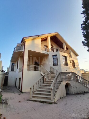 İcarəyə verilir 4 otaqlı həyət evi/bağ evi 200 m², Bakıxanov q., photo 1 from 30