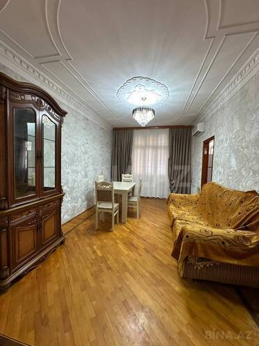 Продаётся 3-комн. вторичка 60 м², м. Мемар Аджеми, photo 1 from 13