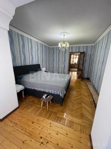 Продаётся 4-комн. вторичка 115 м², м. Ази Асланов, photo 3 from 26