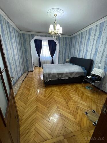 Продаётся 4-комн. вторичка 115 м², м. Ази Асланов, photo 1 from 26