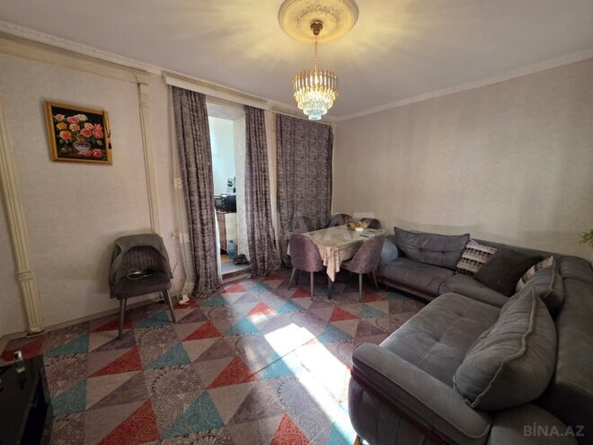 Продаётся 2-комн. вторичка 33 м², м. Низами, photo 3 from 8