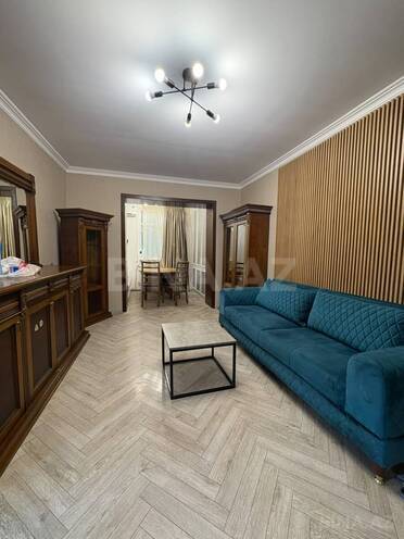 Сдаётся 2-комн. вторичка 60 м², м. Ичеришехер, photo 1 from 16