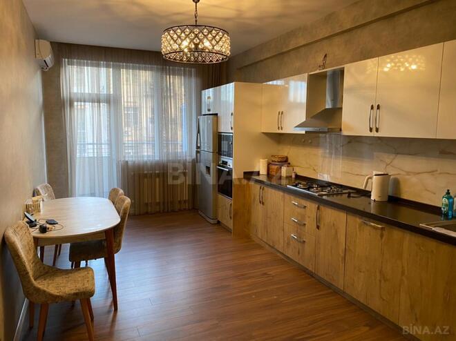 İcarəyə verilir 4 otaqlı yeni tikili 180 m², 28 May m., photo 9 from 12