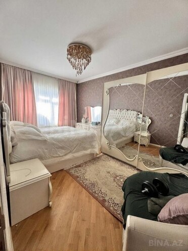 Продаётся 4-комн. вторичка 110 м², м. Халглар Достлугу, photo 5 from 12