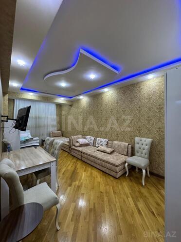 Сдаётся 2-комн. новостройка 75 м², м. Элмляр Академиясы, photo 1 from 11