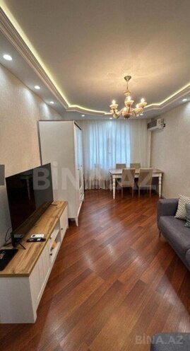 Satılır 2 otaqlı köhnə tikili 65 m², Nəsimi m., photo 1 from 8