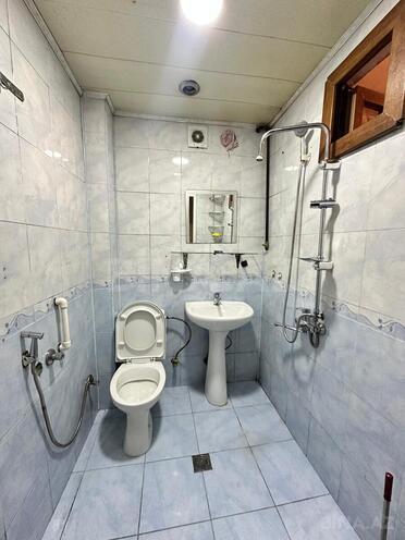 Продаётся 3-комн. вторичка 70 м², м. Элмляр Академиясы, photo 21 from 32
