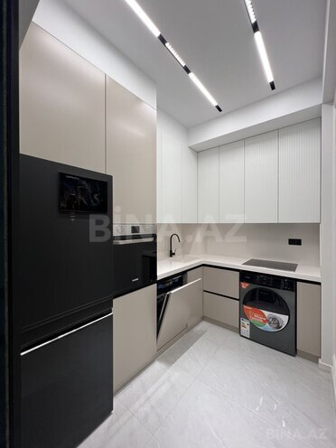 Продаётся 2-комн. новостройка 68 м², м. Элмляр Академиясы, photo 7 from 12