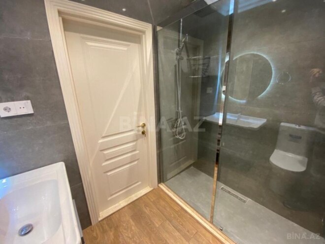 Сдаётся 2-комн. новостройка 70 м², м. 8 ноября, photo 18 from 22
