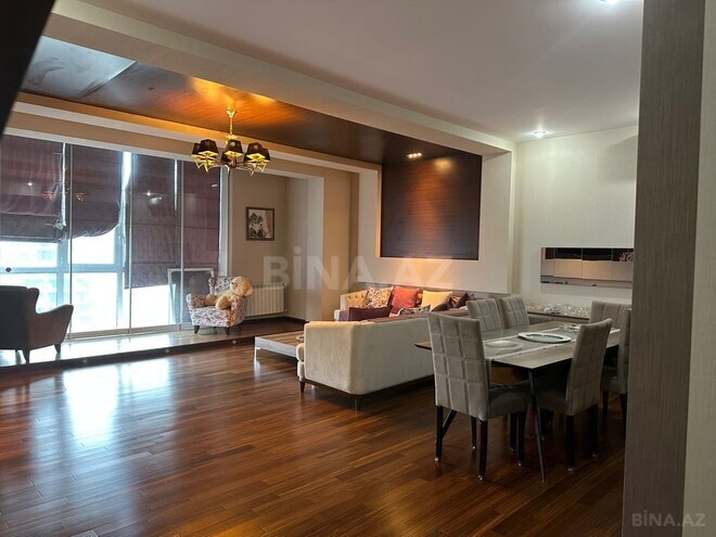Продаётся 4-комн. новостройка 183 м², м. Низами, photo 3 from 12