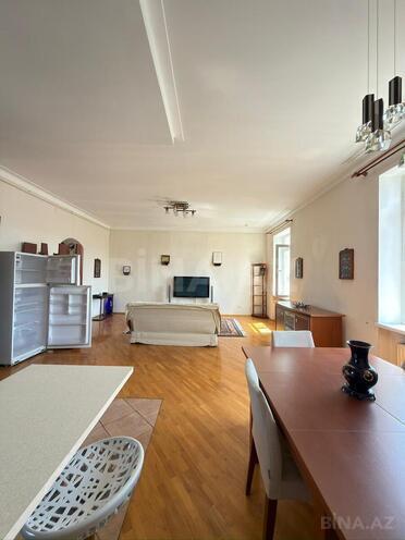 Satılır 5 otaqlı köhnə tikili 200 m², Nəsimi r., photo 13 from 31